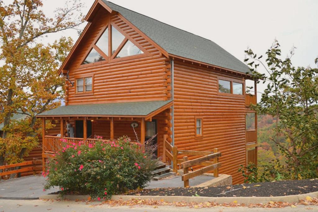 Wild Mountain Honey 3 Bedroom/3 Bath Home with Home Theater - main image