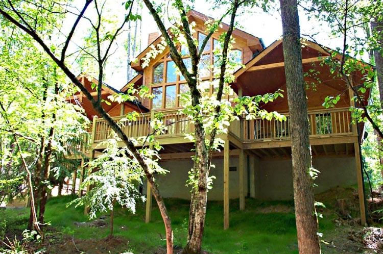 Rivers Edge 3 Bedrooms Sleeps 8 On Stocked Stream Hot Tub Grill - image 2