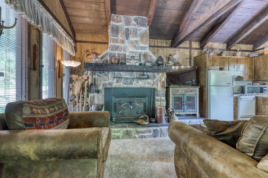 Ray's Chalet - image 2