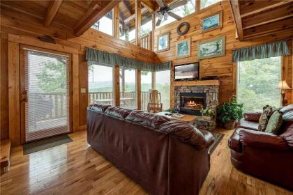 mountain Seduction 2 Bedrooms Sleeps 16 Views Foosball Jacuzzi WiFi Sevierville Tennessee