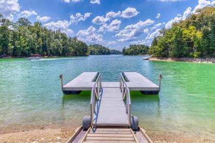 majestic Lakefront Lodge Sevierville