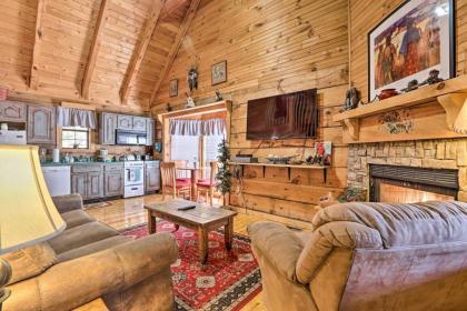 mountain Rose Pigeon Forge Area Cabin with Hot tub Sevierville Tennessee