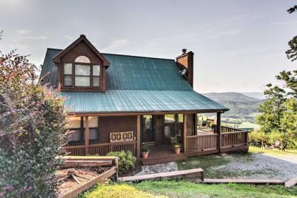 Smokies View Wears Valley Retreat with MTN Views! - image 5