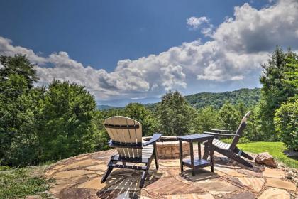 Lost In the Clouds Cabin with Private Pond and Views Sevierville