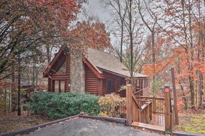 Family Cabin with Hot Tub about 4 Mi to Dollywood! - image 4