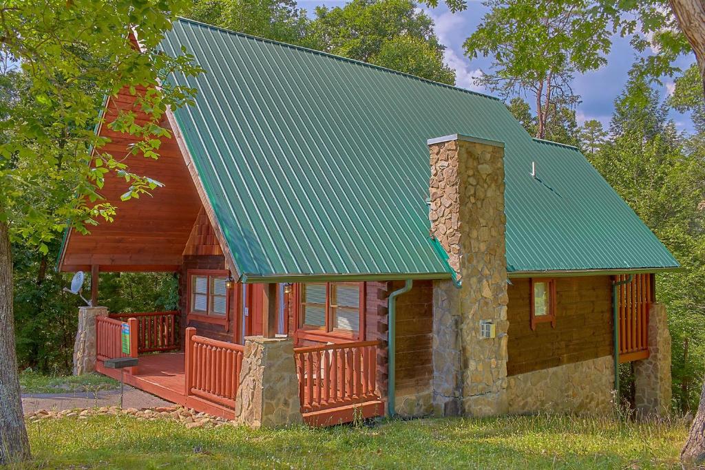 Hidden Romance #1404 by Aunt Bug's Cabin Rentals - main image