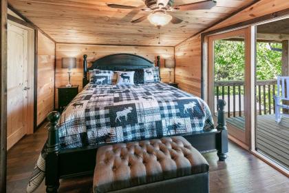 Smoky Mountain Hideout - image 11