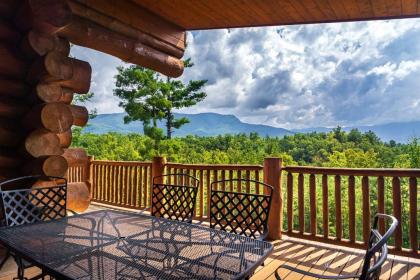 Big Bear Ridge Lodge - Breathtaking mountain views and private forest scenes in amazing large log cabin - image 1