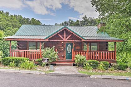 Smoky Mountain Cabin with Game Room and Hot Tub! - image 4
