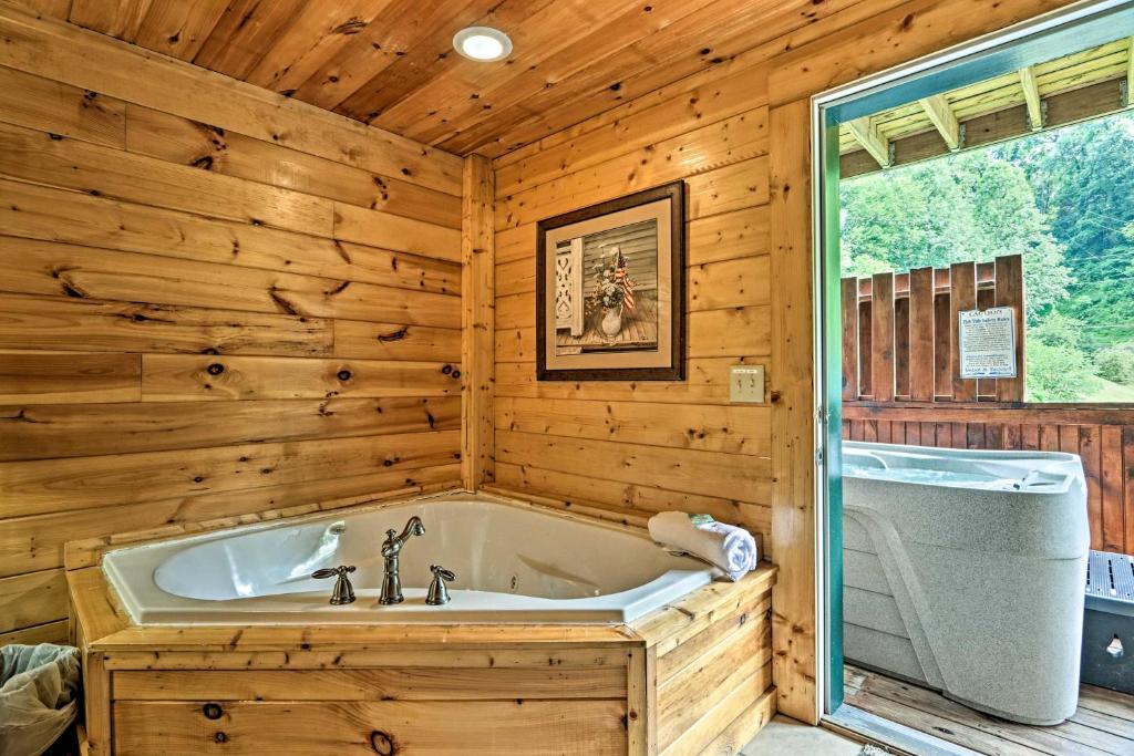 Smoky Mountain Cabin with Game Room and Hot Tub! - image 5