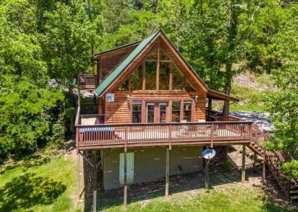 Smoky Waters Luxury Chalet Tennessee