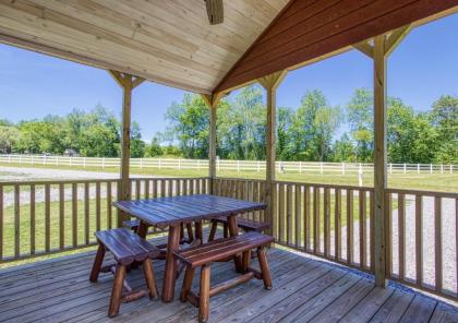 Bunk House cabin Tennessee