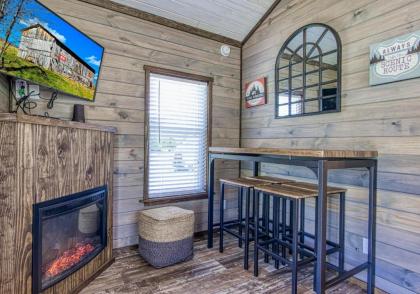 Bunk House cabin - image 17
