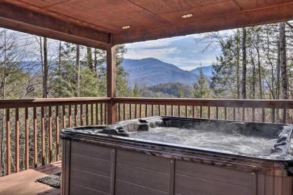 Riversong Ridge Cabin with Hot Tub Game Room