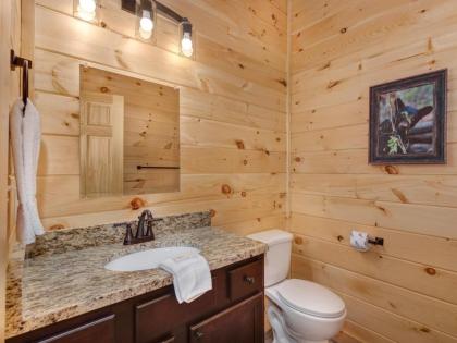 Majestic Rendezvous 5 BRs New Build Hot Tub Pool Access Sleeps 16 - image 9