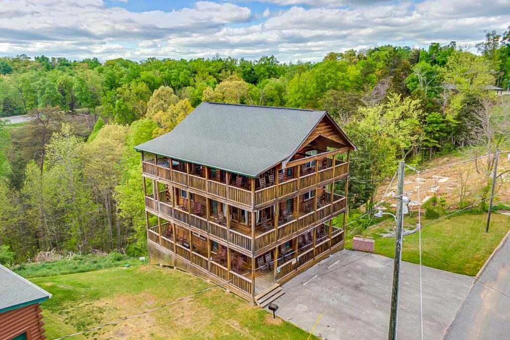 Mountain Lake Lodge - image 4