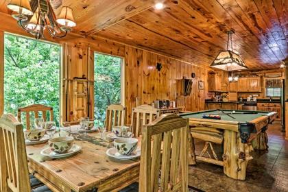Pristine Riverfront Escape 4 Mi to Dollywood - image 7