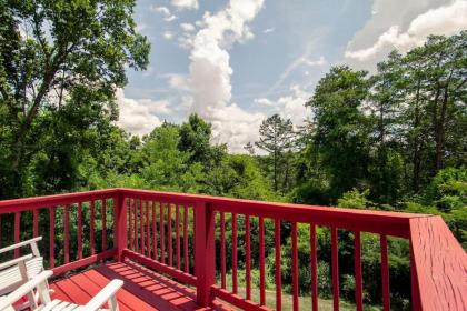 Cozy Firefly Getaway with forest view - image 5