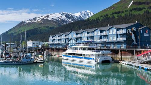 Harbor 360 Hotel Seward - main image