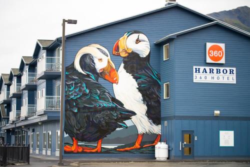 Harbor 360 Hotel Seward - image 3
