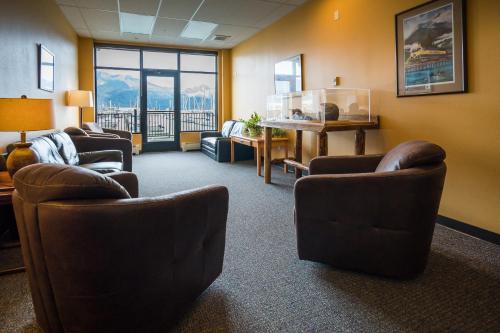Harbor 360 Hotel Seward - image 5