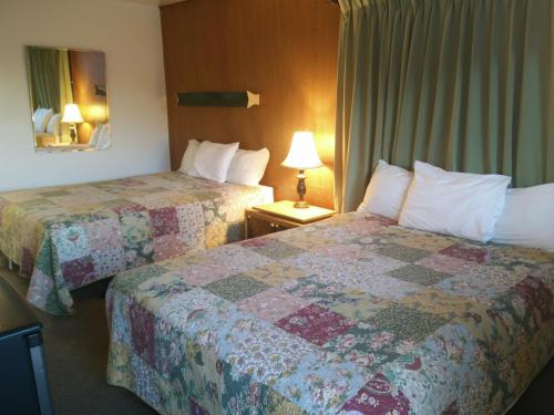 Marina Motel - image 3