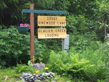 Cedar Creek Lodge Glacier