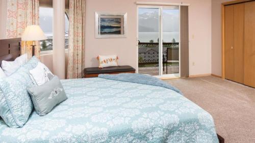 Cliff Top Townhouse - image 4