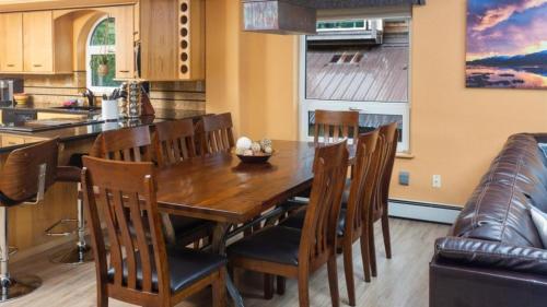 Cliff Top Townhouse - image 5