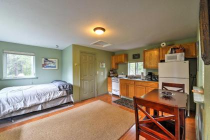 Seward Studio with Deck Outdoor Dining and Mtn Views! - image 13