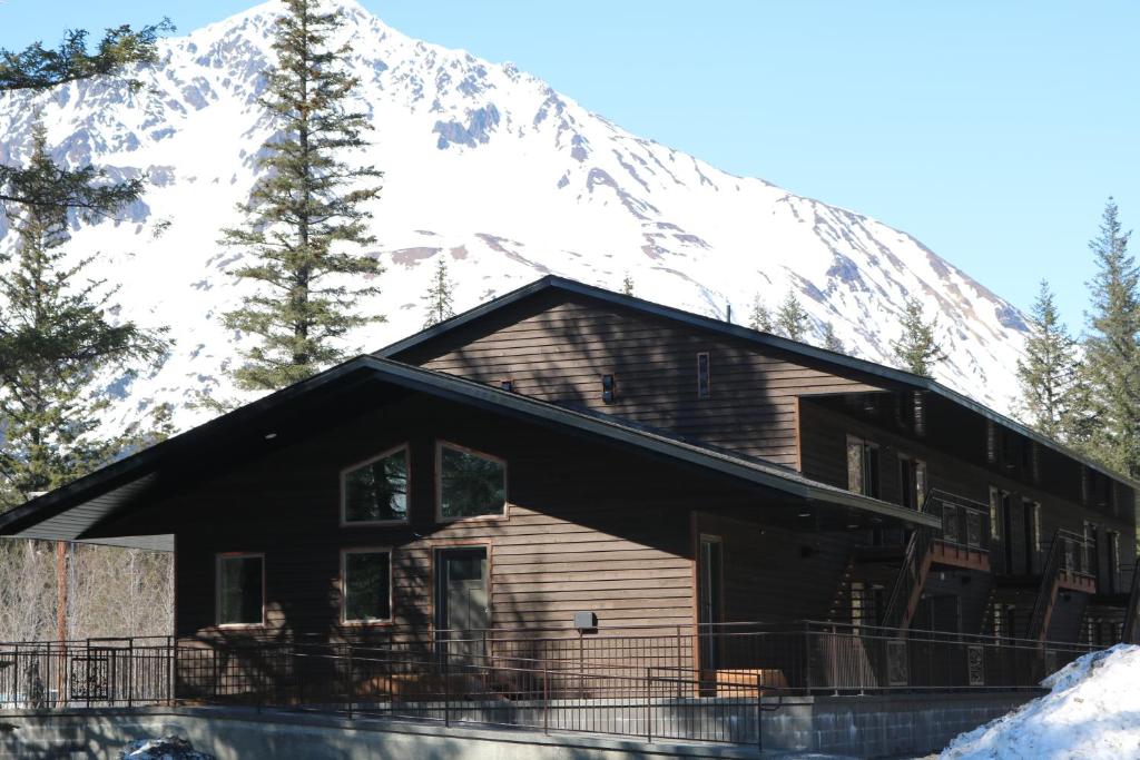 Spruce Lodge - main image
