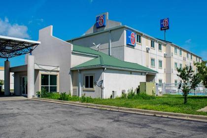 motel 6 Seymour IN   North Indiana