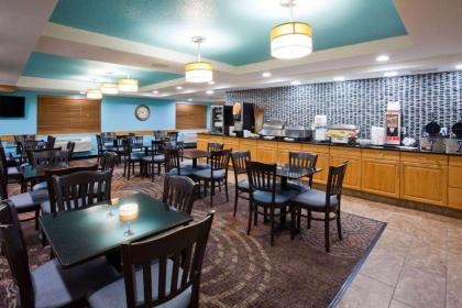 AmericInn by Wyndham Shakopee Near Canterbury Park - image 10