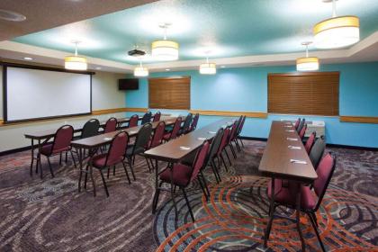 AmericInn by Wyndham Shakopee Near Canterbury Park - image 11