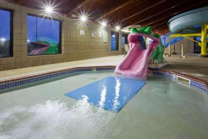 AmericInn by Wyndham Shakopee Near Canterbury Park - image 5
