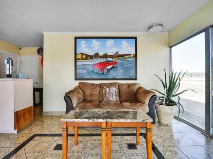 Route 66 Inn - image 6