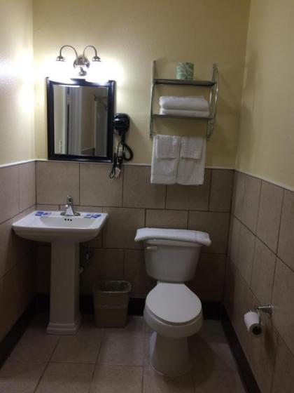 Blarney Inn - image 2