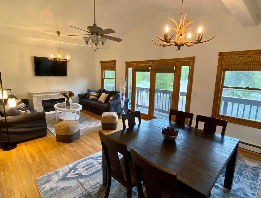 Catskill Seasons Inn - main image