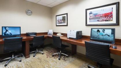 DoubleTree Suites by Hilton Cincinnati – Blue Ash - image 21