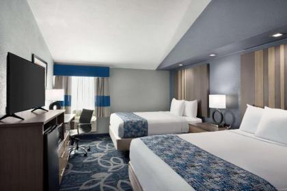 Baymont Inn & Suites Shawnee - image 15