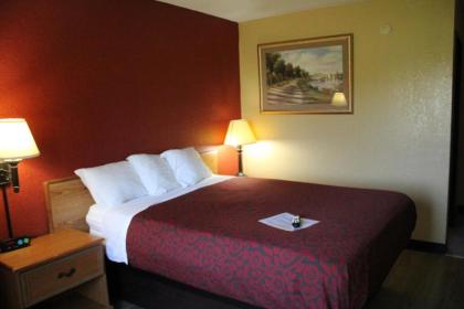 AmeriVu Inn & Suites - image 11