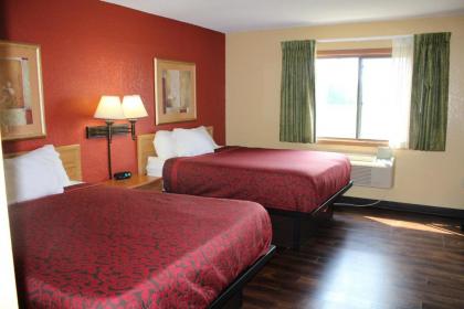 AmeriVu Inn & Suites - image 3
