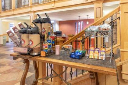 AmericInn by Wyndham Sheboygan - image 2