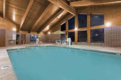 AmericInn by Wyndham Sheboygan - image 4