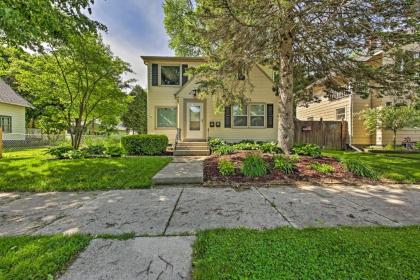 Quiet Apt Less Than 1 Mile to Lake Michigan and Downtown! - image 3