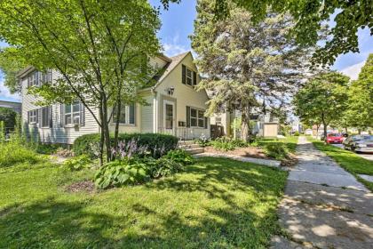 Sheboygan Getaway with Yard 1 Mi to Lake Michigan - image 18