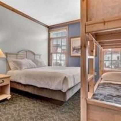 4 Bedroom Lakefront Condo - image 5