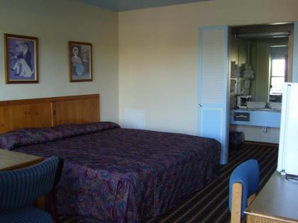 Relax Inn - Shelby - image 11