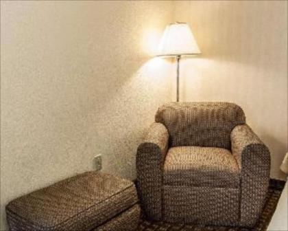Quality Inn & Suites Shelbyville I-74 - image 2