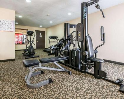 Quality Inn & Suites Shelbyville I-74 - image 5